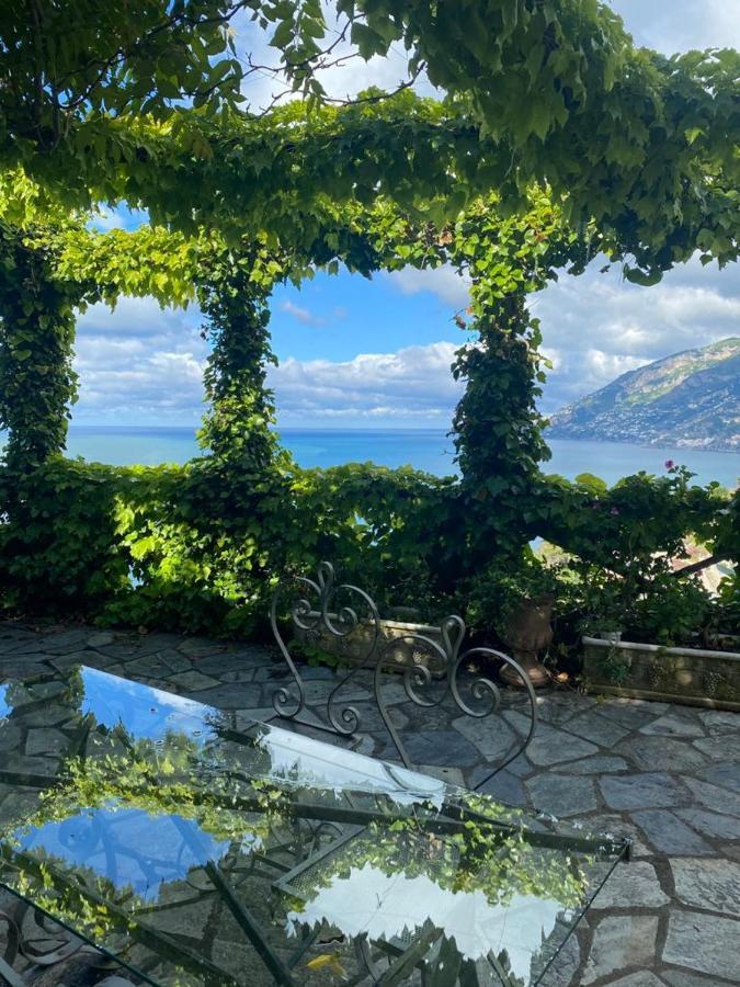 Villa Ad Майорі Екстер'єр фото